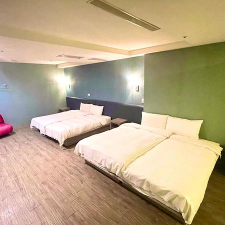Walker Hotel - Zhengyi 2 Tajpej Buitenkant foto