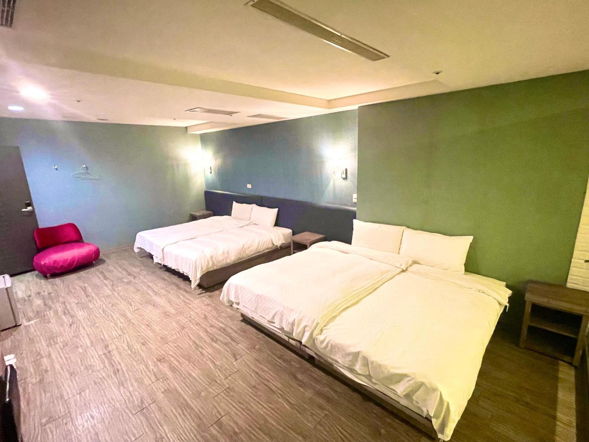 Walker Hotel - Zhengyi 2 Tajpej Buitenkant foto